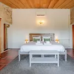 Villa Fountain Retreat I Pool, Jacuzzi & Sports Escape Viana do Castelo
