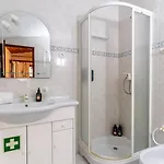 Fountain Retreat I Pool, Jacuzzi & Sports Escape Villa Viana do Castelo