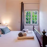 Fountain Retreat I Pool, Jacuzzi & Sports Escape