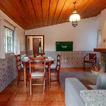 Villa Fountain Retreat I Pool, Jacuzzi & Sports Escape *