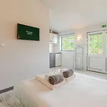 Fountain Retreat I Pool, Jacuzzi & Sports Escape Villa *
