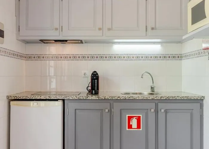 Fountain Retreat I Pool, Jacuzzi & Sports Escape