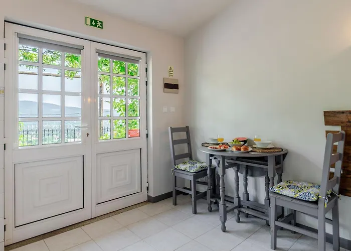 Villa Fountain Retreat I Pool, Jacuzzi & Sports Escape *