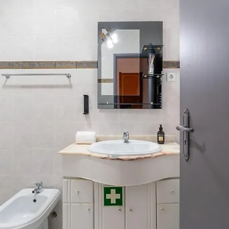 Lägenhet Fountain Retreat I Pool, Jacuzzi & Sports Escape