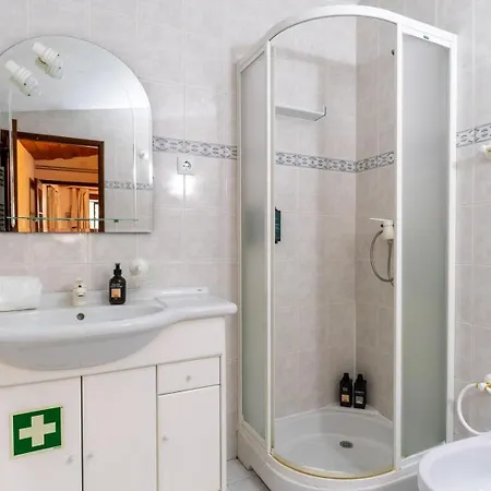 Fountain Retreat I Pool, Jacuzzi & Sports Escape Lägenhet Viana do Castelo