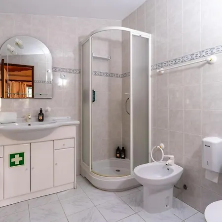 Fountain Retreat I Pool, Jacuzzi & Sports Escape Lägenhet