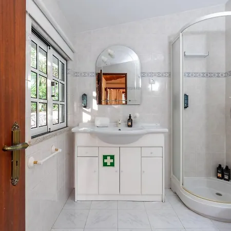 Fountain Retreat I Pool & Sports Escape Villa Viana do Castelo