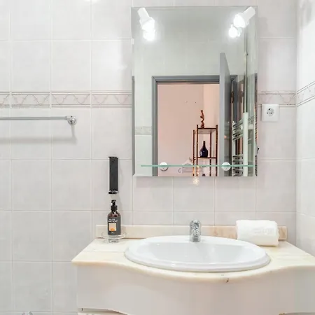 Fountain Retreat I Pool, Jacuzzi & Sports Escape Viana do Castelo