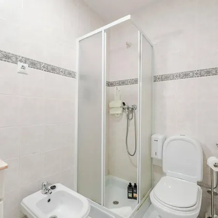 Fountain Retreat I Pool, Jacuzzi & Sports Escape Viana do Castelo