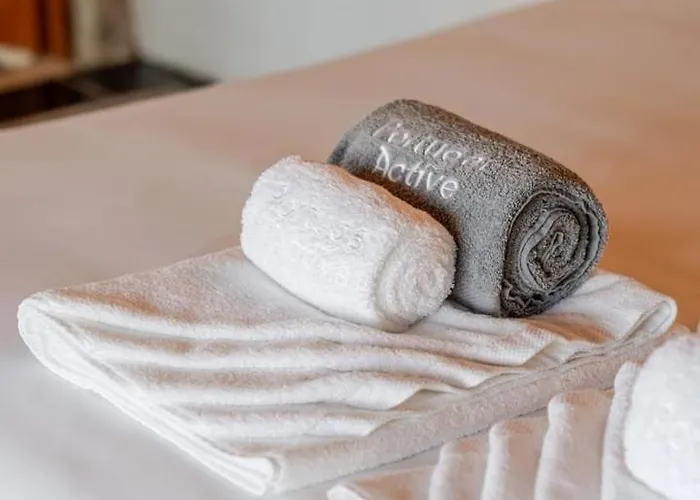 Fountain Retreat I Pool, Jacuzzi & Sports Escape *