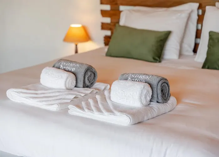 Villa Fountain Retreat I Pool, Jacuzzi & Sports Escape