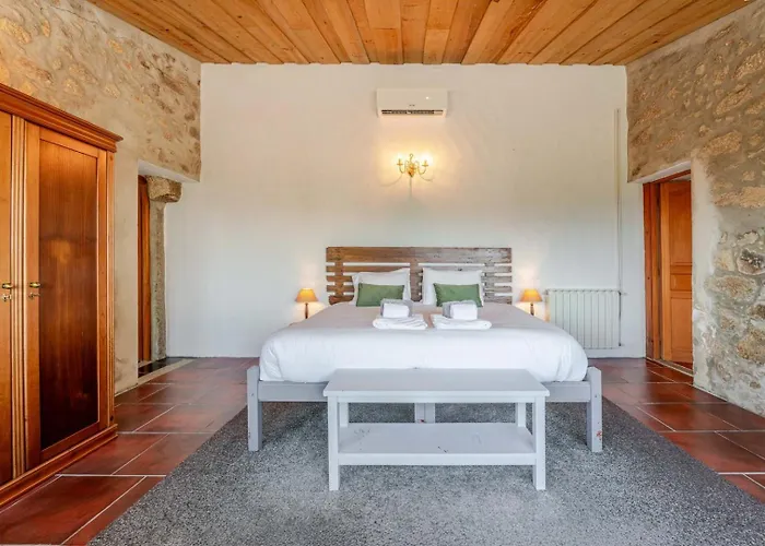 Villa Fountain Retreat I Pool, Jacuzzi & Sports Escape Viana do Castelo