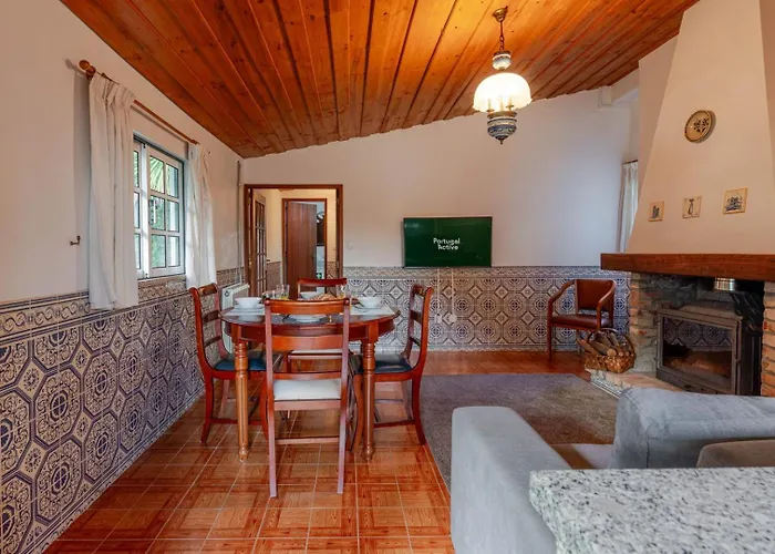 Villa Fountain Retreat I Pool, Jacuzzi & Sports Escape *