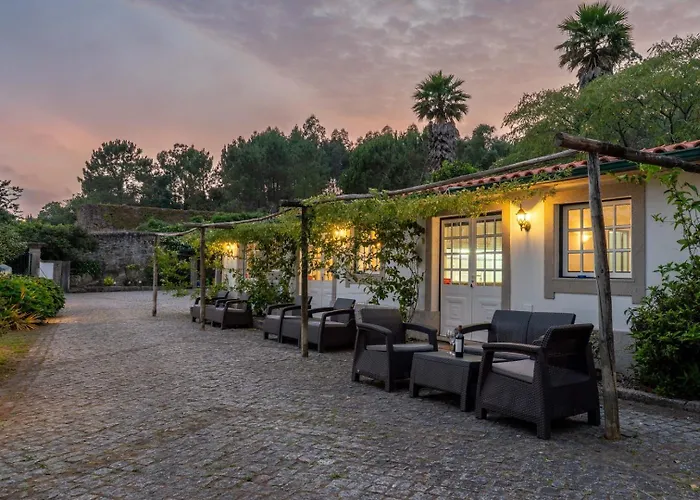 Fountain Retreat I Pool, Jacuzzi & Sports Escape * Viana do Castelo