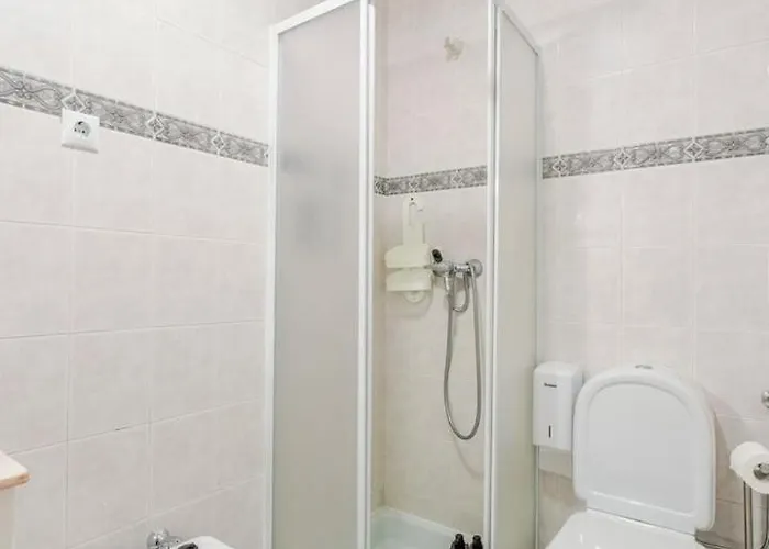 Fountain Retreat I Pool, Jacuzzi & Sports Escape Viana do Castelo